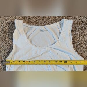 Gap Maternity Medium White Tank Top Shirt